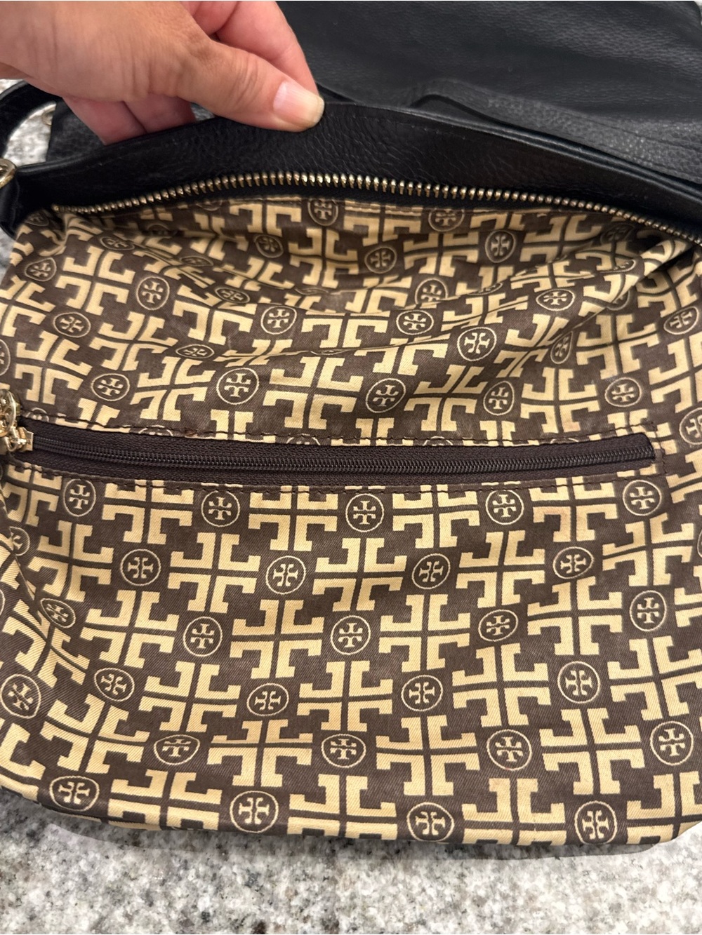 Tory Burch Black Pebbled Leather Flap Wristlet Clutch with Gold Logo - Picture 9 of 14